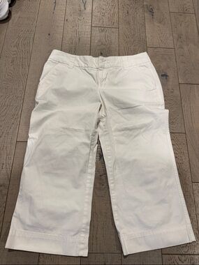 Gap Cropped White favorite chino Pants